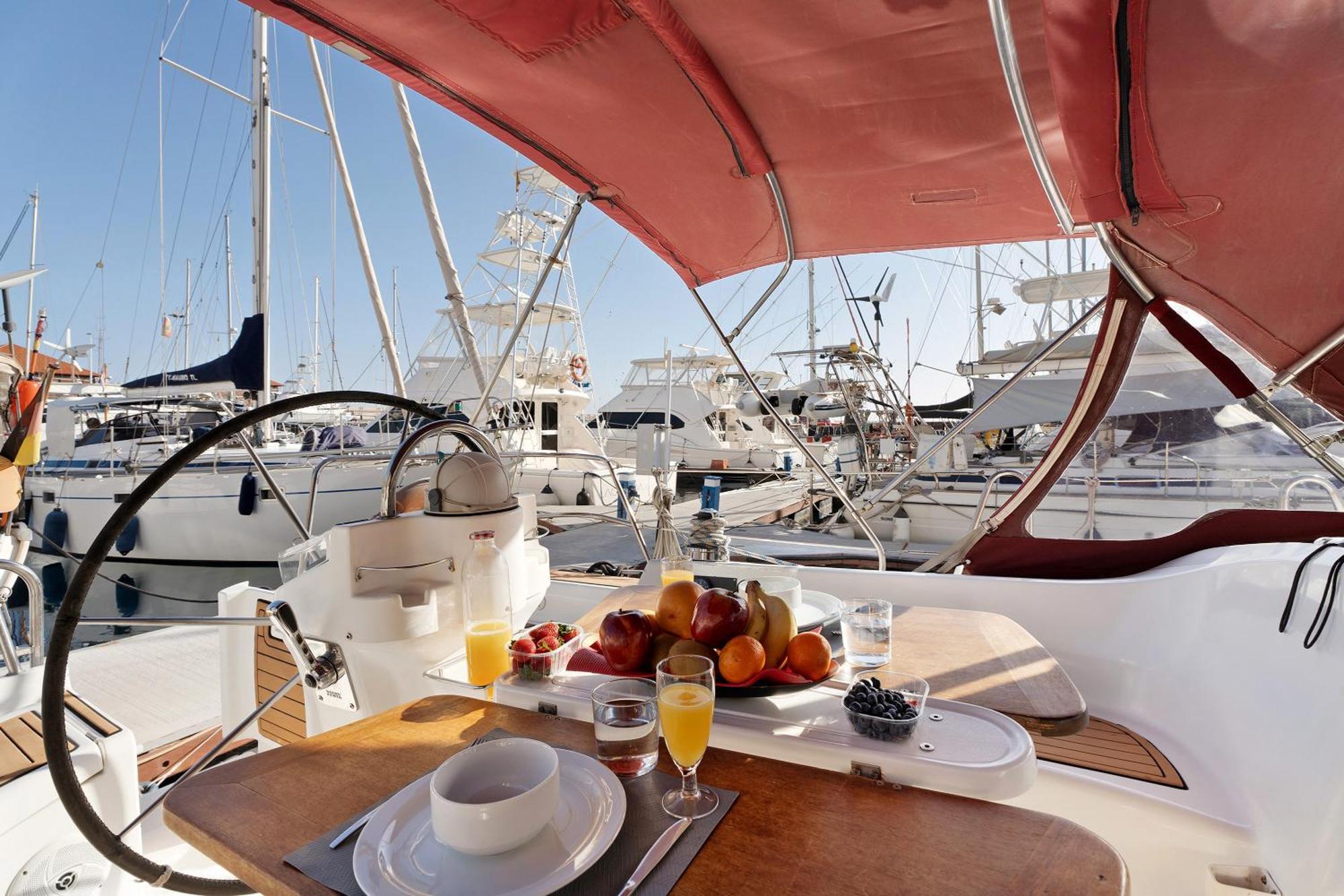 Hotel Pato Lucas Sail Boat à San Sebastián de la Gomera Extérieur photo