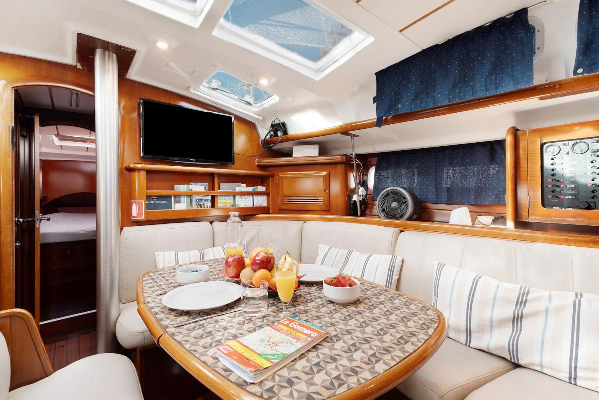 Hotel Pato Lucas Sail Boat à San Sebastián de la Gomera Extérieur photo